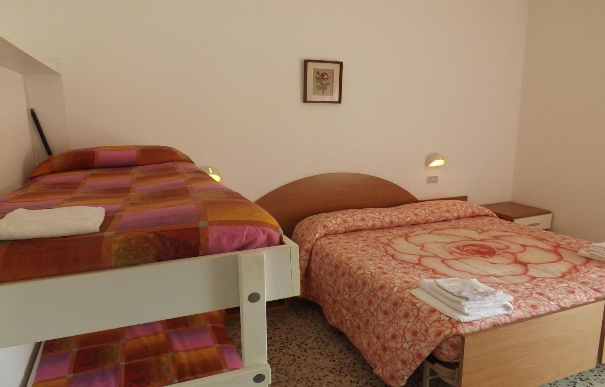 Hotel La Vela Bellaria-Igea Marina Oda fotoğraf